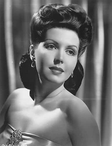 Ann Miller headshot